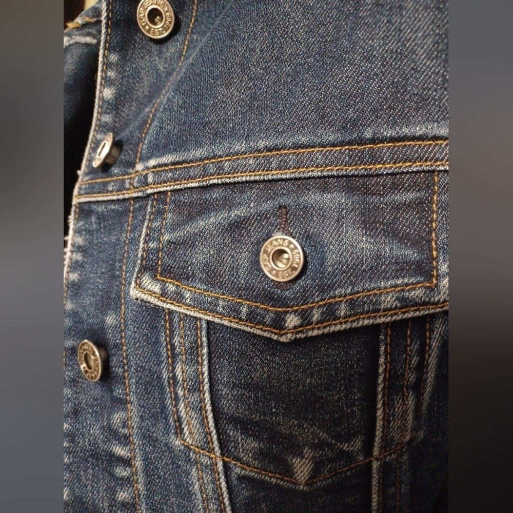 Gap Vintage Blue Faded Wash Iconic Trucker Denim Jean Jacket - Picture 3 of 11